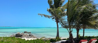 Exuma Sol - Stunning Views from this Oceanfront Beach Cottage