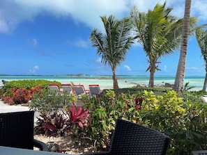 Terrace/patio - Exuma Sol - Stunning Views from this Oceanfront Beach Cottage (George Town)