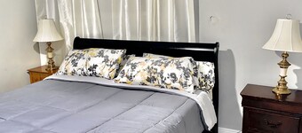 HIDDEN GEM! 5BR/3B family-friendly and laundry