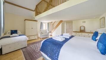 1 bedroom, iron/ironing board, travel cot, free WiFi