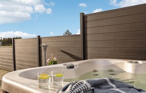 Baignoire à remous extérieure