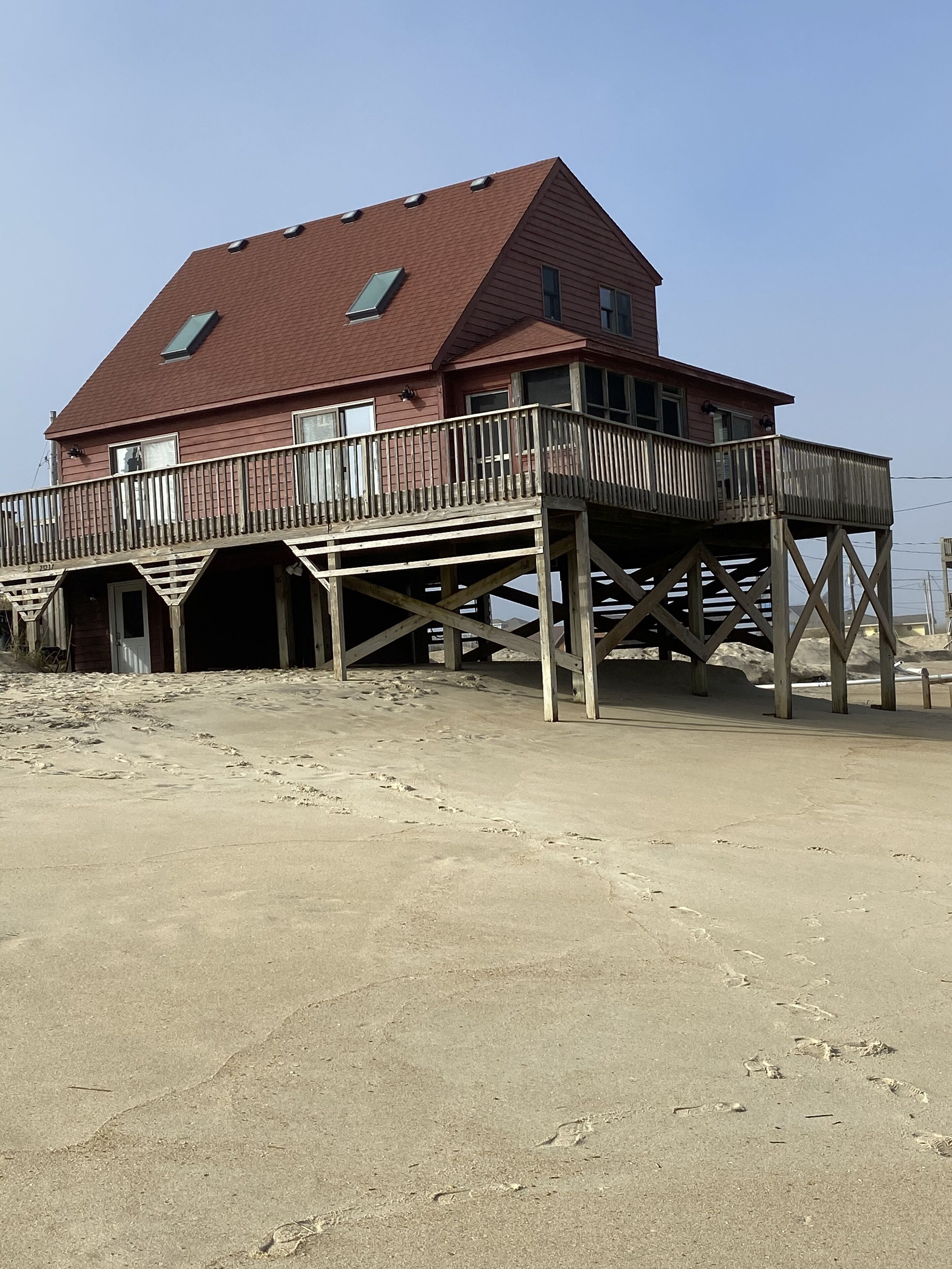 OBX Beach Life Oceanfront cottage in Rodanthe 3 night minimum