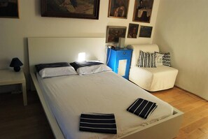 Maison | 3 chambres, fer et planche à repasser, accès au Wi-Fi (inclus)