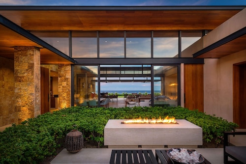 Fully Staffed 5 Bedroom Luxury Villa at the Ritz Carlton Enclave