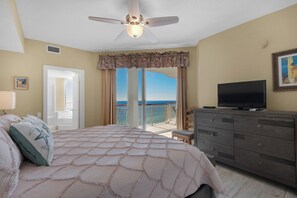 3 bedrooms, iron/ironing board, travel crib, free WiFi