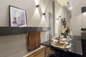 Deluxe Apartment | Private kitchen