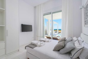 Villa – exclusive, 3 soverom, privat basseng, strandutsikt | 3 soverom, sengetøy i egyptisk bomull og sengetøy av topp kvalitet