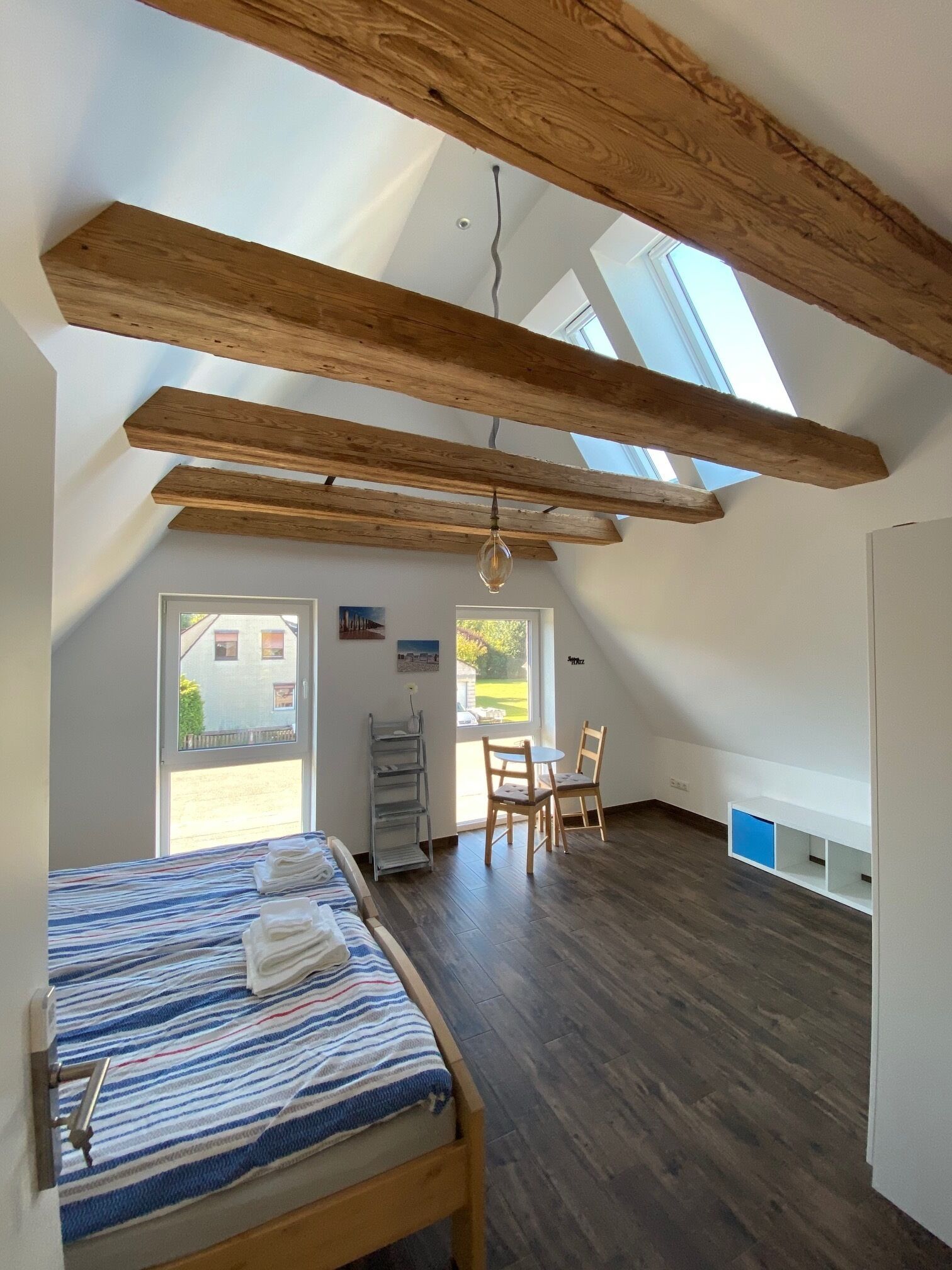 5 bedrooms, iron/ironing board, free WiFi, bed sheets