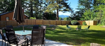 Ski + hike White Mt, walk to Brewery and downtown. Close to Loon and Ice Castle.