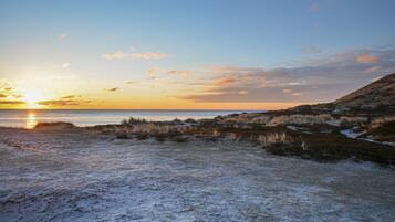 Una spiaggia nelle vicinanze