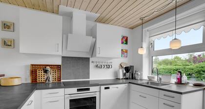 3 bedroom pet friendly home in Hejls