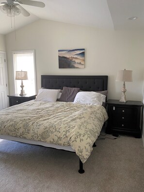 3 bedrooms, iron/ironing board, free WiFi, bed sheets