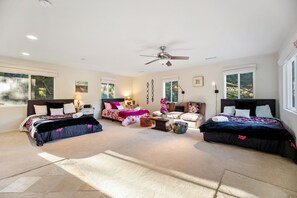 4 多间卧室、办公桌、熨斗/熨衣板、免费 WiFi