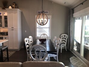 Dining - Linens included for Jan, Feb, March, April,  Nov Dec new  bookings-
8 BR 4 Bath  (Ocean City)