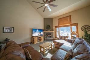 Casa geminada, várias camas, vista para a montanha (Red Hawk Townhomes 2342) | Fachada