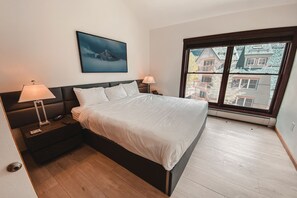 Premium Condo, 1 Bedroom, Resort View, Courtyard Area (Black Bear 8074) | 1 bedroom, individually decorated, individually furnished