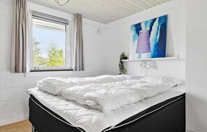 3 عدّة غرف نوم وسرير سفر وواي فاي مجانًا