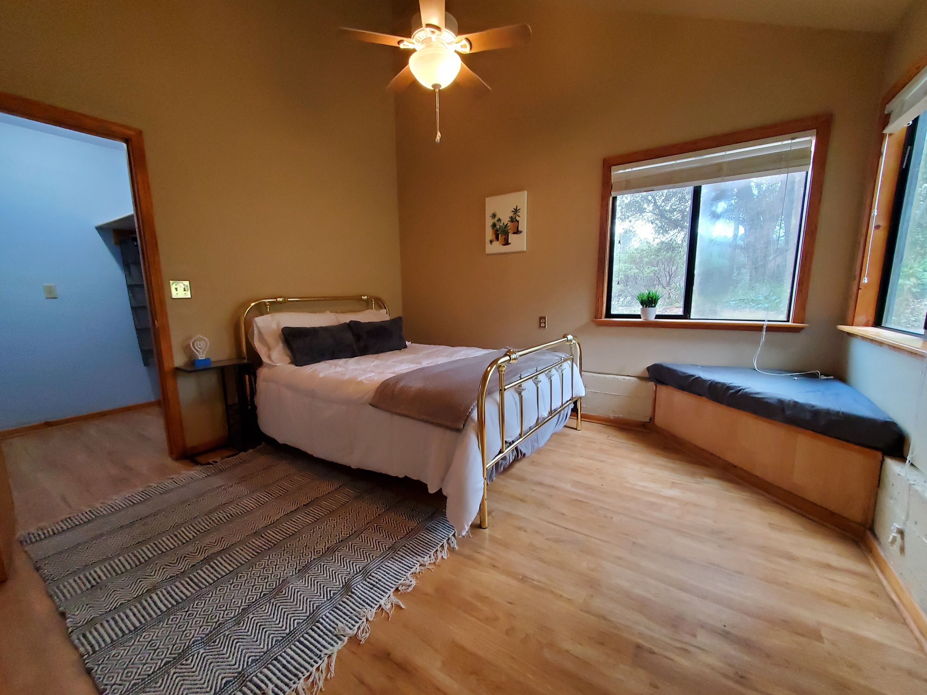 2 bedrooms, desk, free WiFi, bed sheets