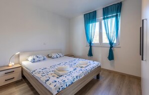 2 bedrooms, free WiFi, bed sheets