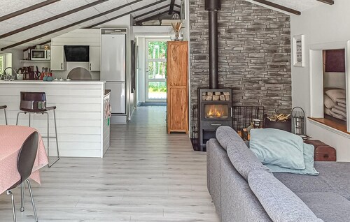 2 bedroom amazing home in Hadsund