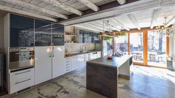 Réfrigérateur, plaque de cuisson, lave-vaisselle