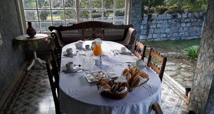 Rancho São Carlos: Linda Casa em Sítio Belíssimo