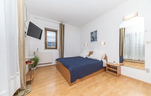 1 camera, Wi-Fi gratuito, lenzuola