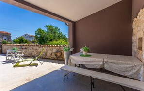 Outdoor dining - 4 bedroom lovely home in Hrboki (Hrboki)