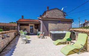 Terrace/patio - 4 bedroom lovely home in Hrboki (Hrboki)