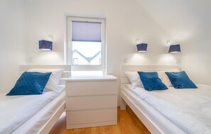 1 chambre, lit parapluie, Wi-Fi gratuit, draps fournis