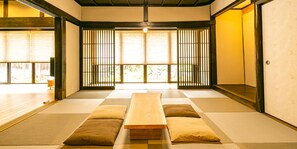 Private Vacation Home, Non Smoking | 2 bedrooms, down duvets, individually decorated, free WiFi