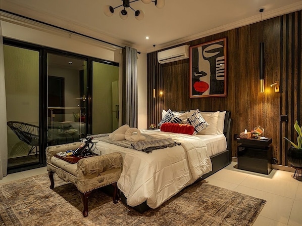 2 soverom, skrivebord, strykejern/-brett og wi-fi (inkludert)