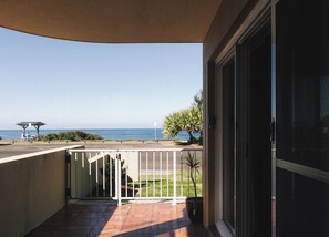 Property grounds - BAY PROPERTIES | Ocean Sounds (Yamba)