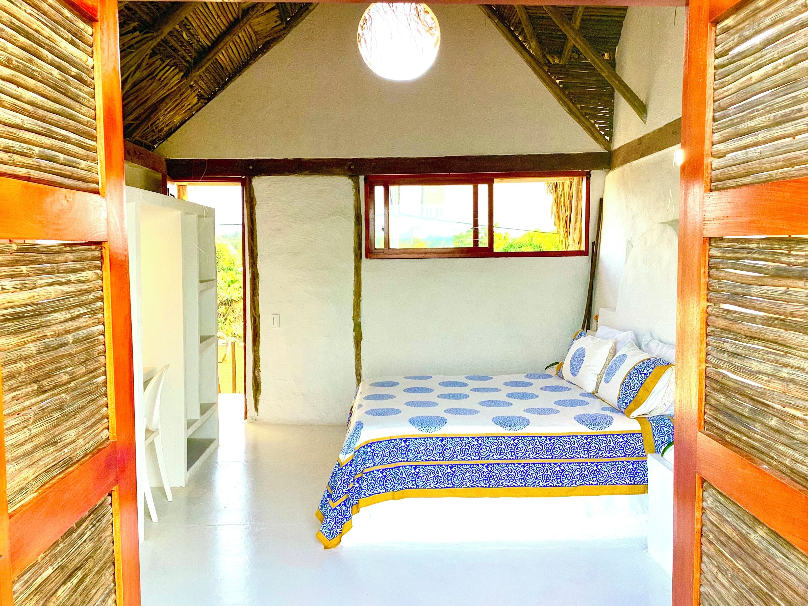 3 bedrooms, desk, free WiFi, bed sheets