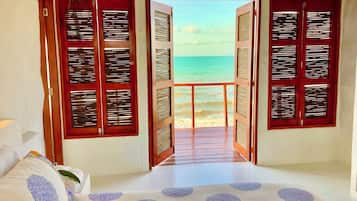 3 chambres, bureau, Wi-Fi gratuit, draps fournis