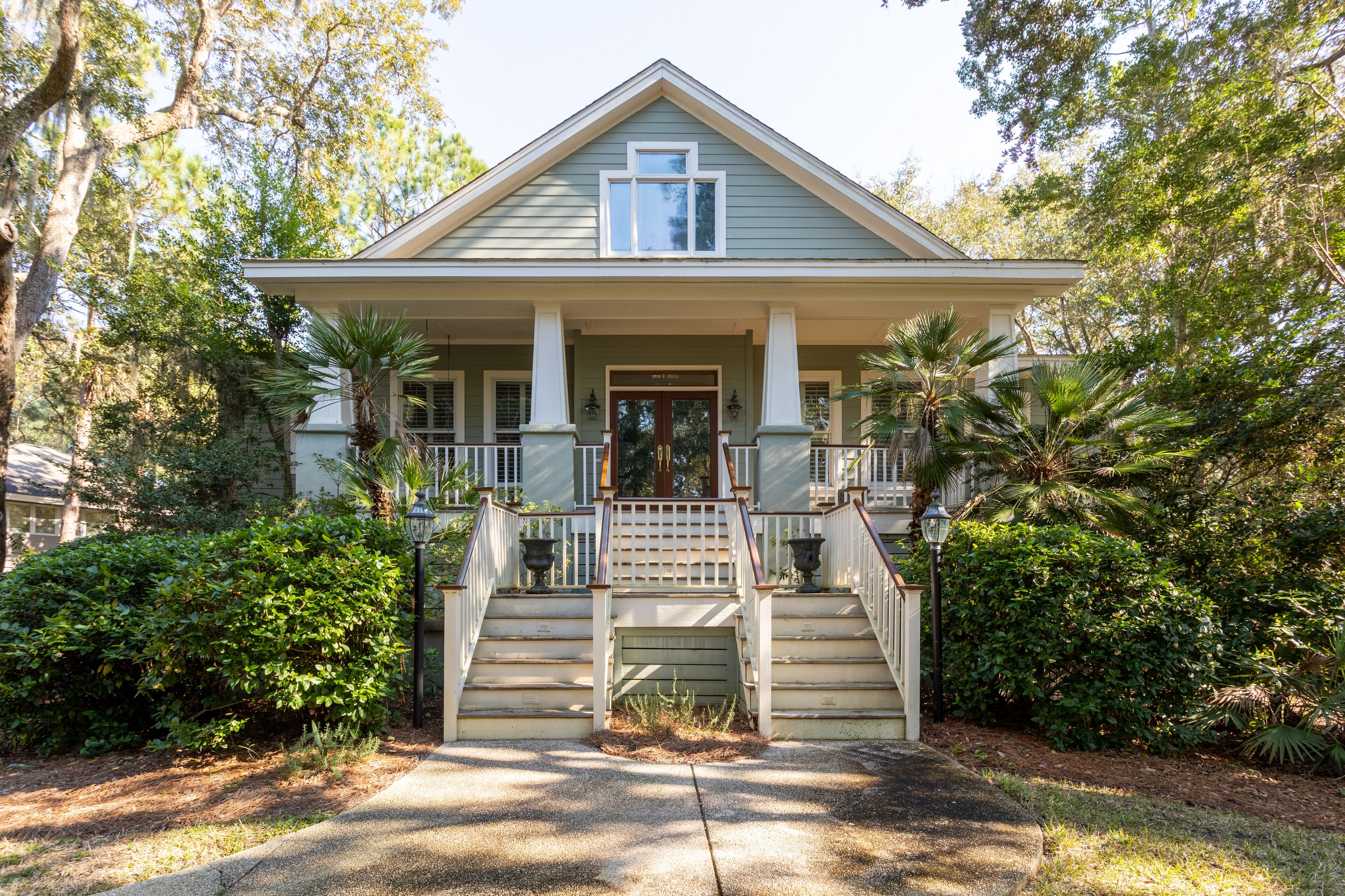 5 Star Reviews! Great Family Home w/ Lagoon Views!! Perfect for Extended Stays! 
