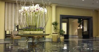 Huge Luxury Condo at San Stefano Grand Plaza