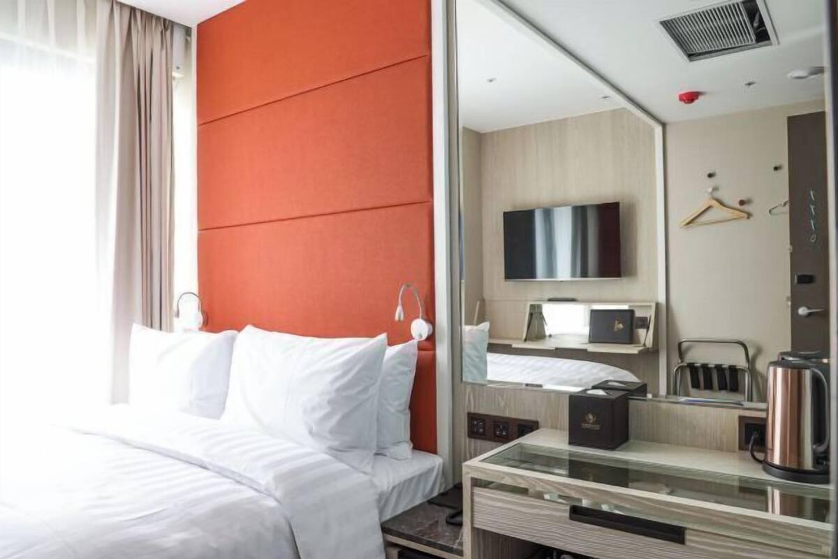 Chăn bông, két bảo mật tại phòng, màn/rèm cản sáng