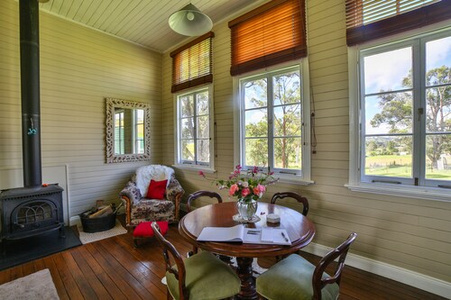 Waukivory School House 1913. "A stay that goes back in time"