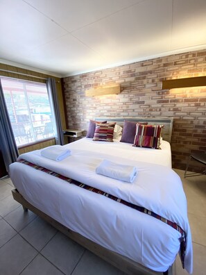 King Bed 2 People Room