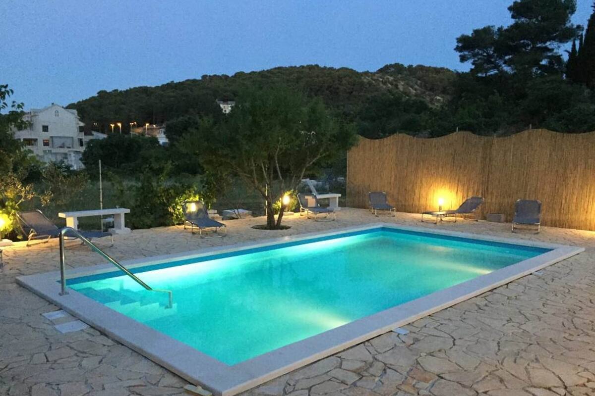 Apartment (One Bedroom Apartment) | Pool | Seasonal outdoor pool