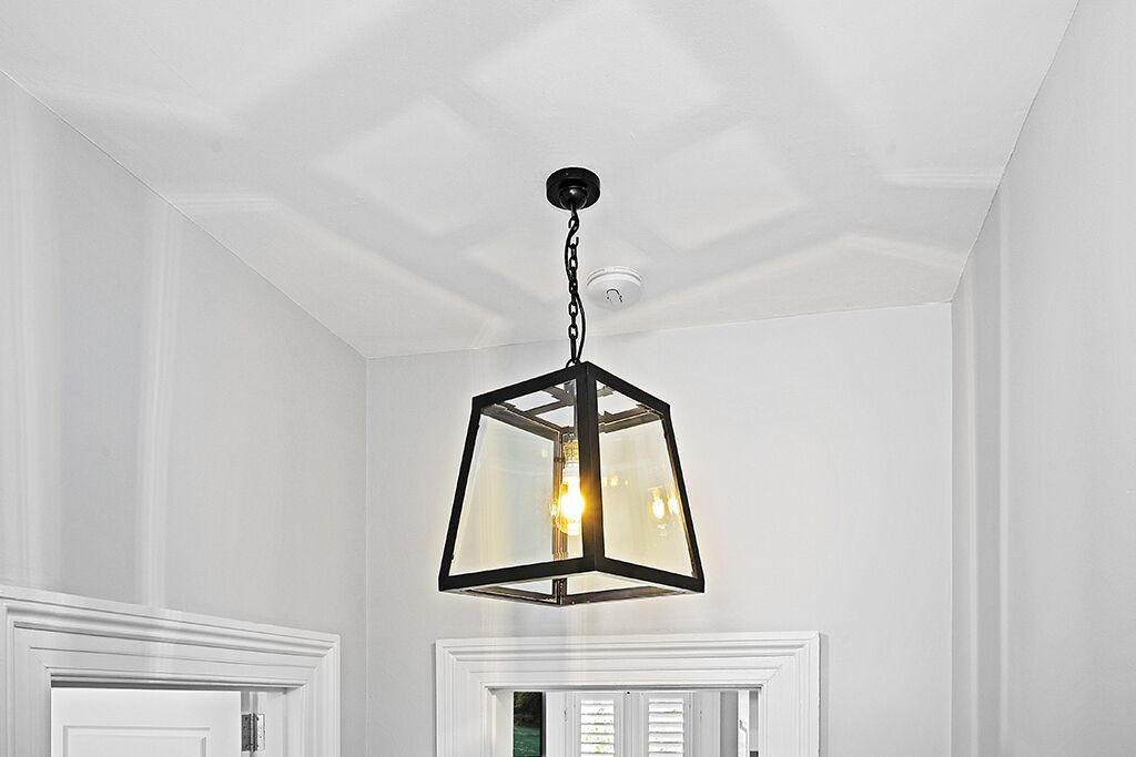 PURE PERFECTION- SUBLIME HAMPTON'S STYLE ABODE — image 9