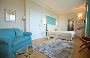 5 室のベッドルーム、アイロン / アイロン台、WiFi (無料)、ベッドシーツ