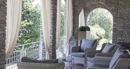 Private villa for your luxury holidays at Lake Maggiore