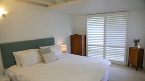 Unclassified image, 4 of 23, button - Reme Cottage - Hunter Region - Private & Tranquil - Views & Fireplace (Lambs Valley)