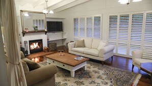 Unclassified image, 3 of 23, button - Reme Cottage - Hunter Region - Private & Tranquil - Views & Fireplace (Lambs Valley)