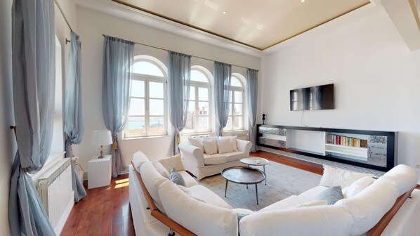 Televisión de pantalla plana