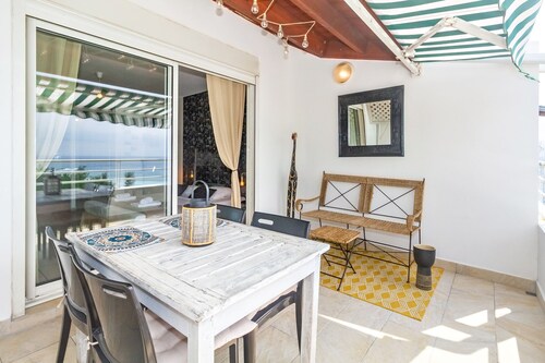 Out of Africa - beautiful studio - magnificent sea view at Cap Homard - Saint-Gilles