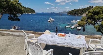 Beach Front Villa a Stone Throw Away From the sea