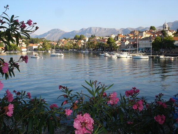 Villa, Multiple Beds | Lake